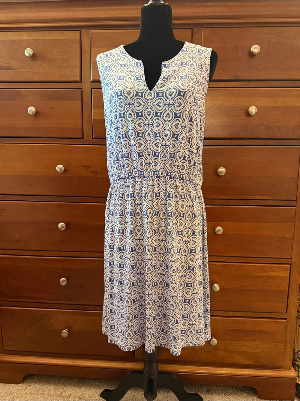 Vineyard Vines Blue and White Tile Print Sleeveless Midi Dress